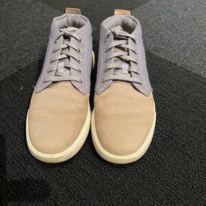 Men's Tan and Gray Casual Shoes